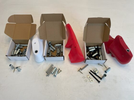 Hardware for Assembling 3D Printed Shoe Lasts with Joints and Thimbles
