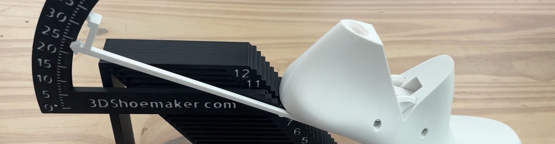 Heel Height and Wedge Angle Gauge for Measuring Shoe Lasts